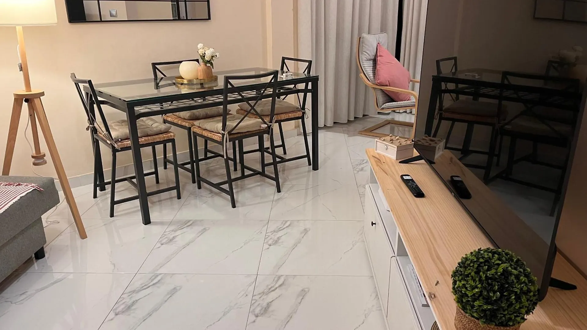 Apartamento Valdecantos Marbella